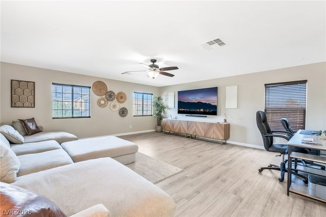 5605 Raven Horse Drive, Las Vegas, NV 89131