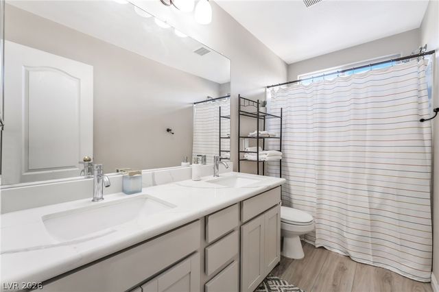 5605 Raven Horse Drive, Las Vegas, NV 89131