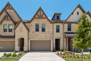 6926 Crimson Drive, Arlington, TX 76001