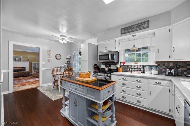 9988 W Ridge Road, Elyria, OH 44035