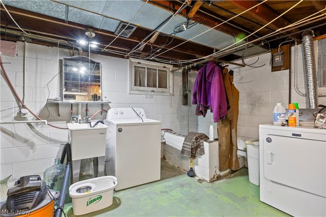 9988 W Ridge Road, Elyria, OH 44035