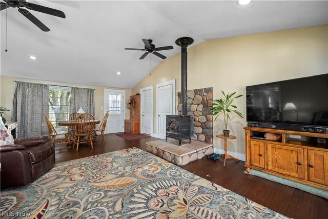 9988 W Ridge Road, Elyria, OH 44035