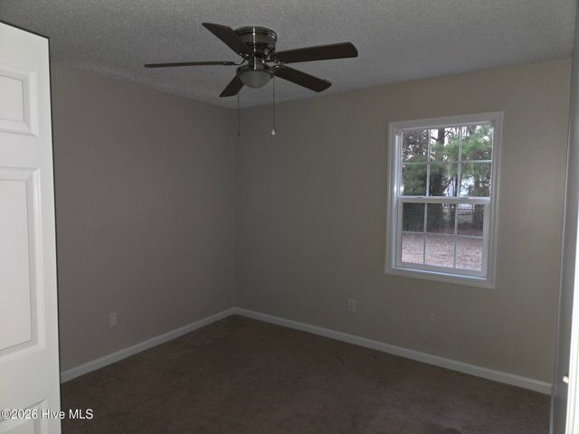 442 Dion Drive, Hubert, NC 28539