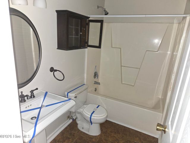 442 Dion Drive, Hubert, NC 28539