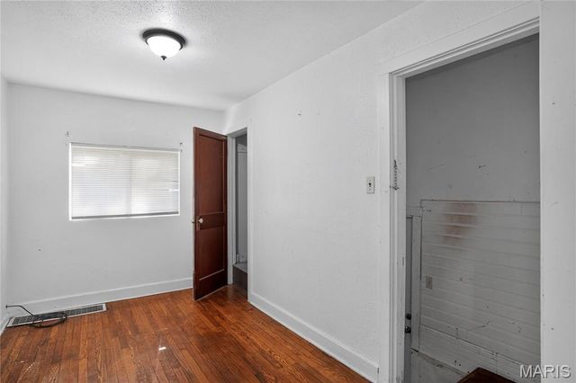 2344 Burns Avenue, St Louis, MO 63114