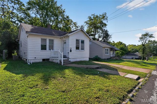 2344 Burns Avenue, St Louis, MO 63114