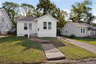 2344 Burns Avenue, St Louis, MO 63114