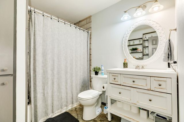 7550 Oak Cross E Street, Alvin, TX 77511