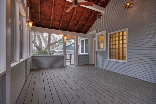 1704 Nickerson ST, Austin, TX 78704