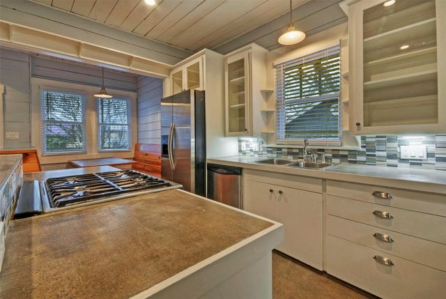 1704 Nickerson ST, Austin, TX 78704