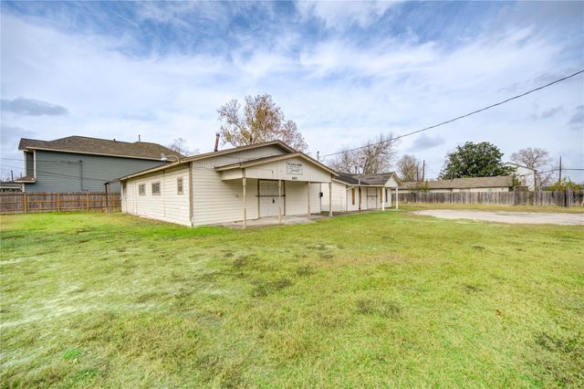 6433 Eastland Street, Houston, TX 77028