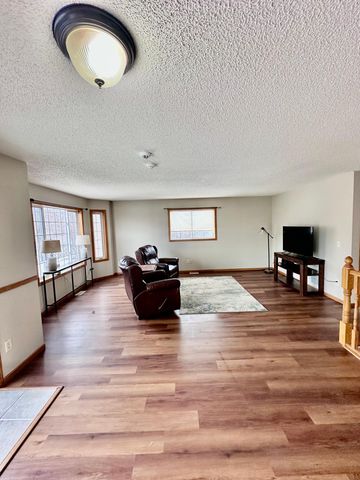 37490 Grand Avenue, North Branch, MN 55056