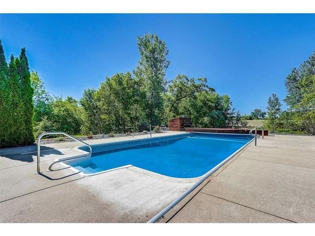 37490 Grand Avenue, North Branch, MN 55056