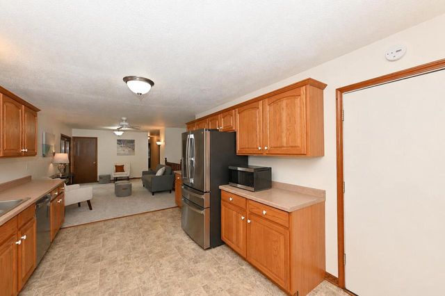 W4708 Pine COURT, Elkhorn, WI 53121