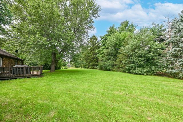 W4708 Pine COURT, Elkhorn, WI 53121