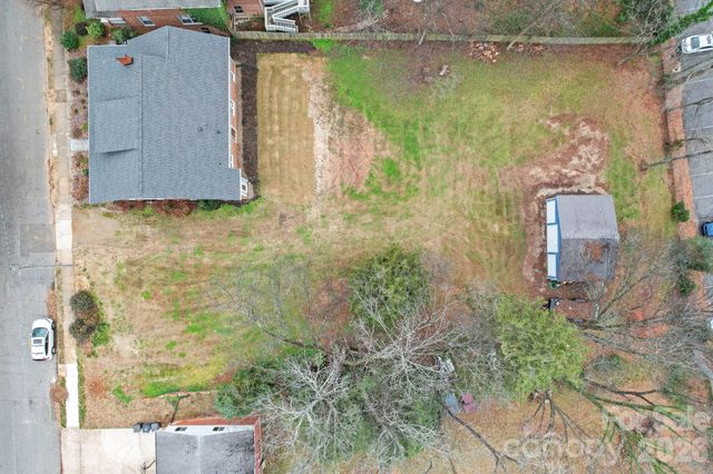 202 S Oak Street, Statesville, NC 28677