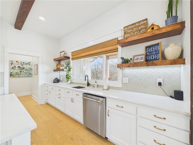 4105 Rolling Meadows Drive, Rogers, AR 72756