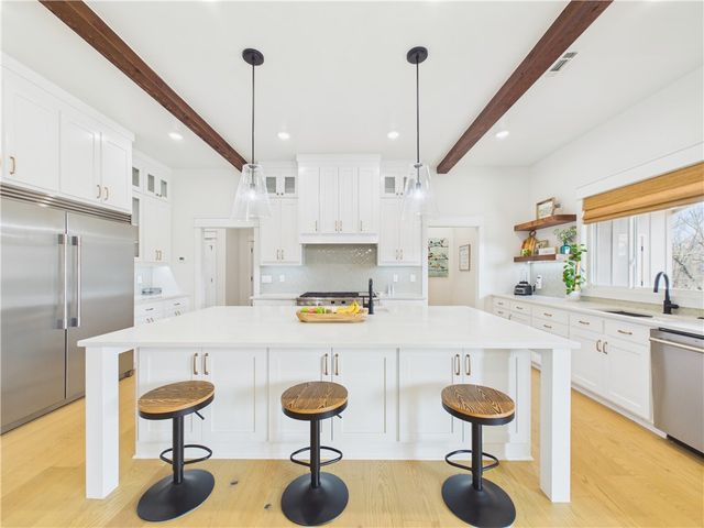 4105 Rolling Meadows Drive, Rogers, AR 72756