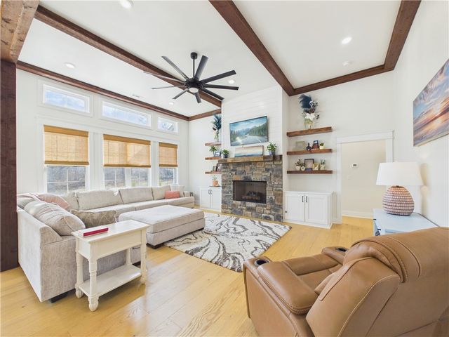 4105 Rolling Meadows Drive, Rogers, AR 72756