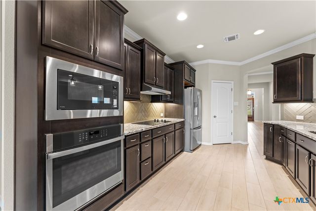 213 Lasata Lane, Belton, TX 76513