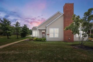 5951 Naughten Pond Drive, Columbus, OH 43213