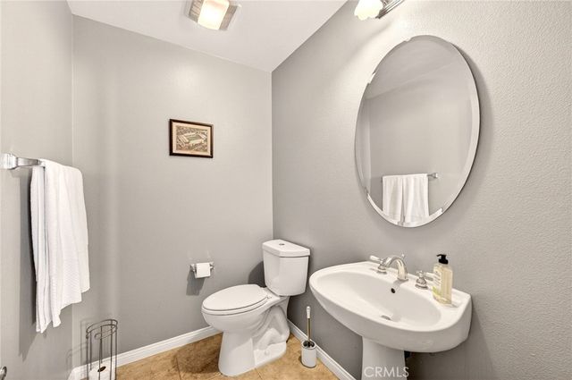 23801 Hollingsworth, Murrieta, CA 92562