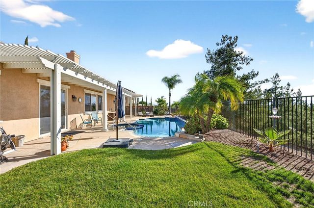 23801 Hollingsworth, Murrieta, CA 92562