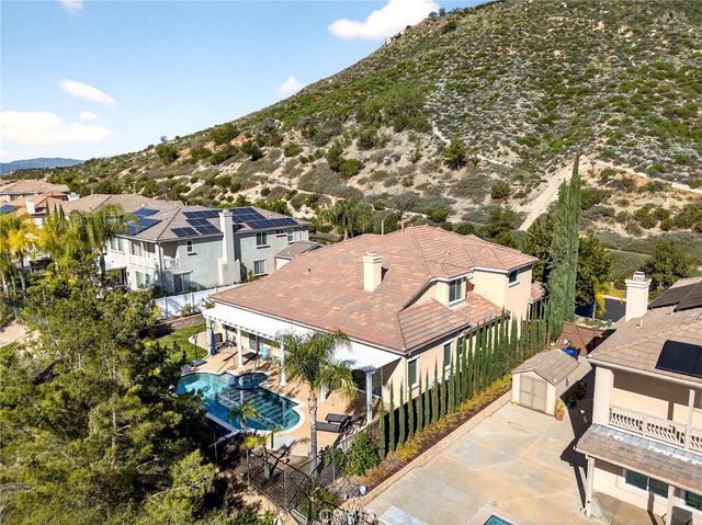 23801 Hollingsworth, Murrieta, CA 92562