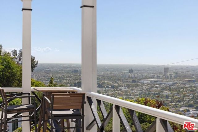 1640 N Kings Road, Los Angeles, CA 90069