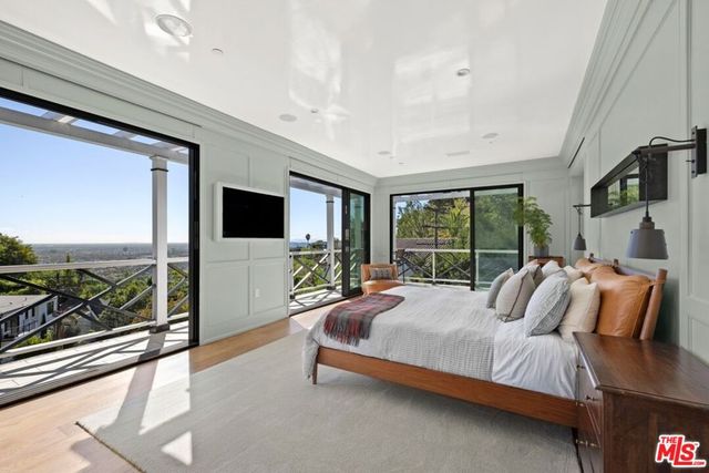 1640 N Kings Road, Los Angeles, CA 90069