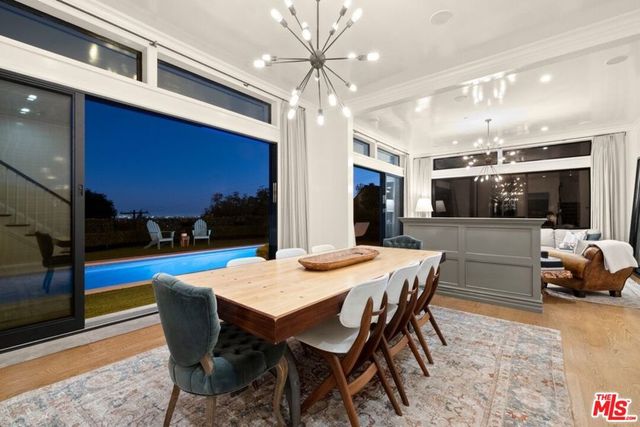 1640 N Kings Road, Los Angeles, CA 90069