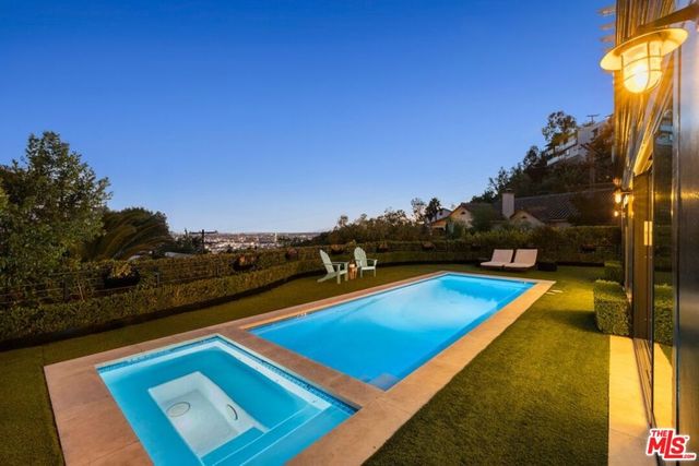 1640 N Kings Road, Los Angeles, CA 90069