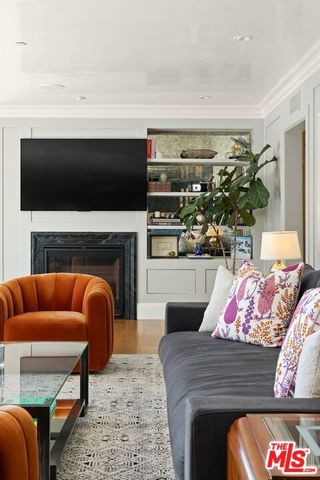 1640 N Kings Road, Los Angeles, CA 90069