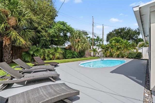 12565 81ST AVENUE, Seminole, FL 33776
