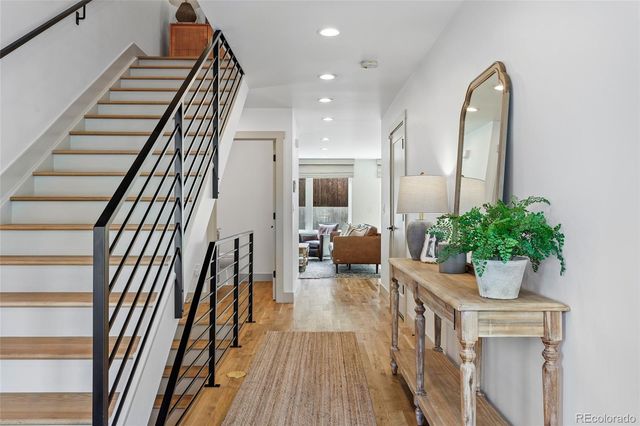 6085 S Sycamore Street, Littleton, CO 80120