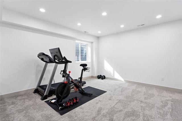 6085 S Sycamore Street, Littleton, CO 80120