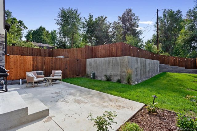 6085 S Sycamore Street, Littleton, CO 80120