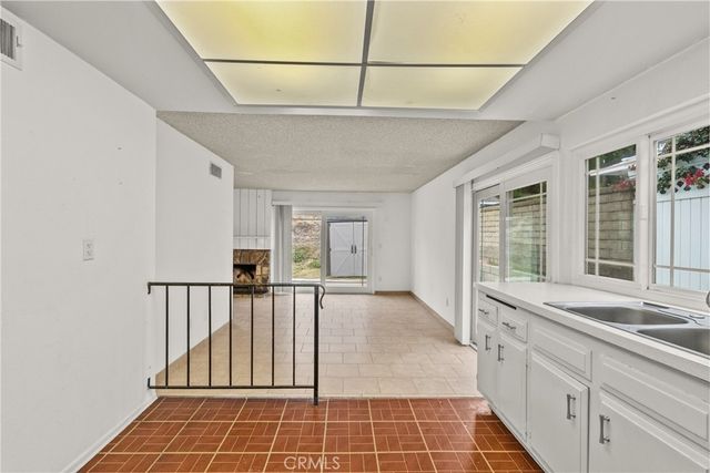 29147 Lotusgarden, Canyon Country, CA 91387