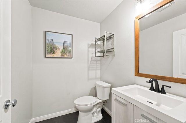 13471 Sunny Palms Ln, Sylmar, CA 91342