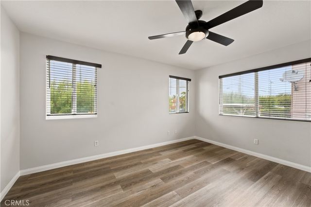 13471 Sunny Palms Ln, Sylmar, CA 91342