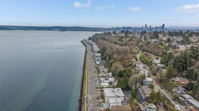1768 Alki Avenue SW, Seattle, WA 98116