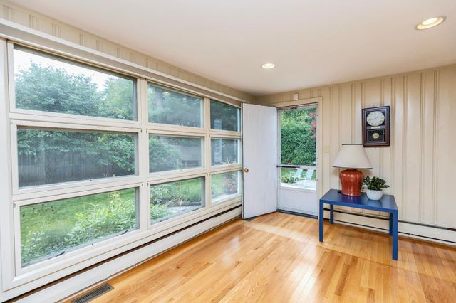 147 Kearney Street, Manchester, NH 03104