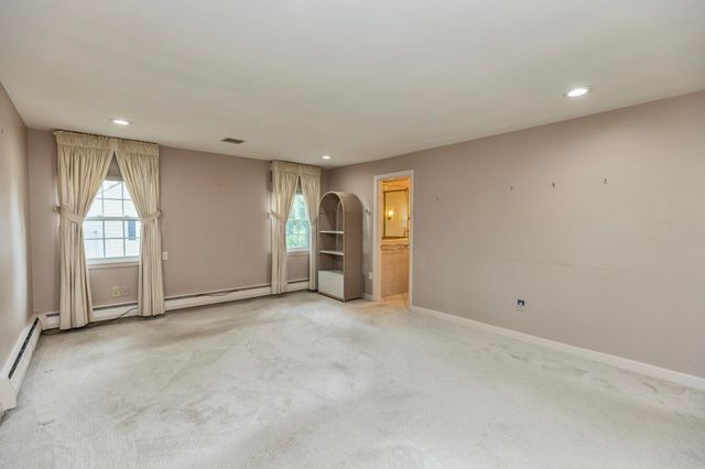 147 Kearney Street, Manchester, NH 03104