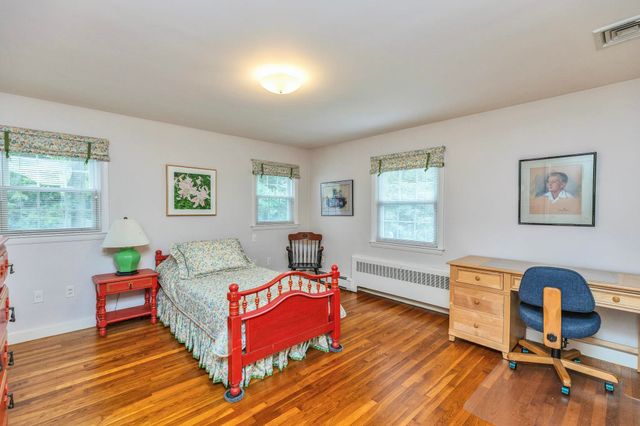 147 Kearney Street, Manchester, NH 03104