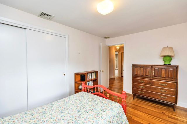 147 Kearney Street, Manchester, NH 03104