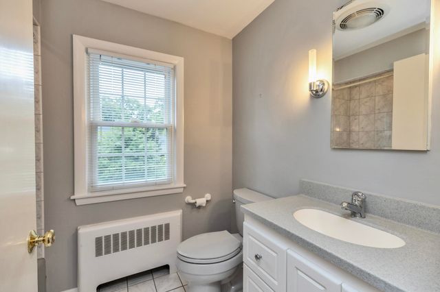 147 Kearney Street, Manchester, NH 03104