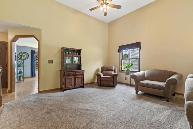 N60W23922 Butternut LANE, Sussex, WI 53089