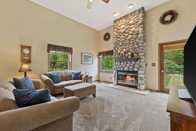 N60W23922 Butternut LANE, Sussex, WI 53089