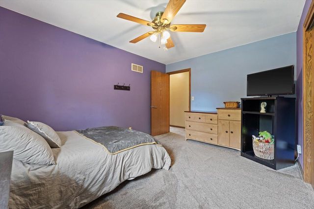 N60W23922 Butternut LANE, Sussex, WI 53089
