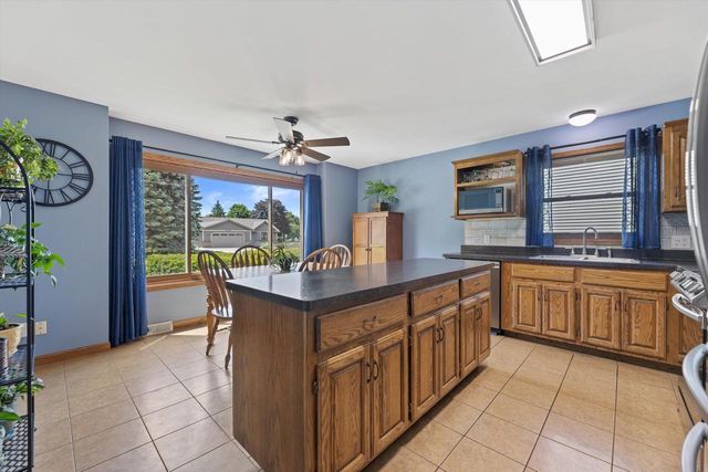 N60W23922 Butternut LANE, Sussex, WI 53089